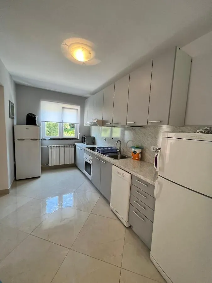 Haus Zdenka Apartment Rab Town